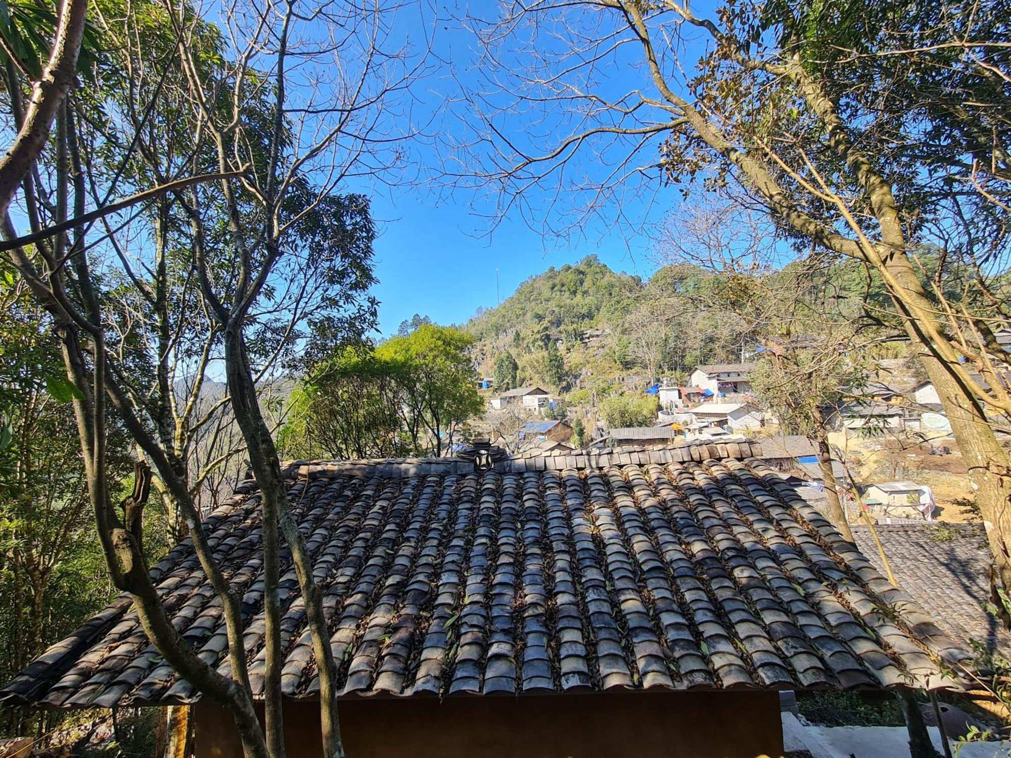 Nha Co Lao Xa Homestay Hmong & Bungalow Air Conditioner Dong Van  Eksteriør billede